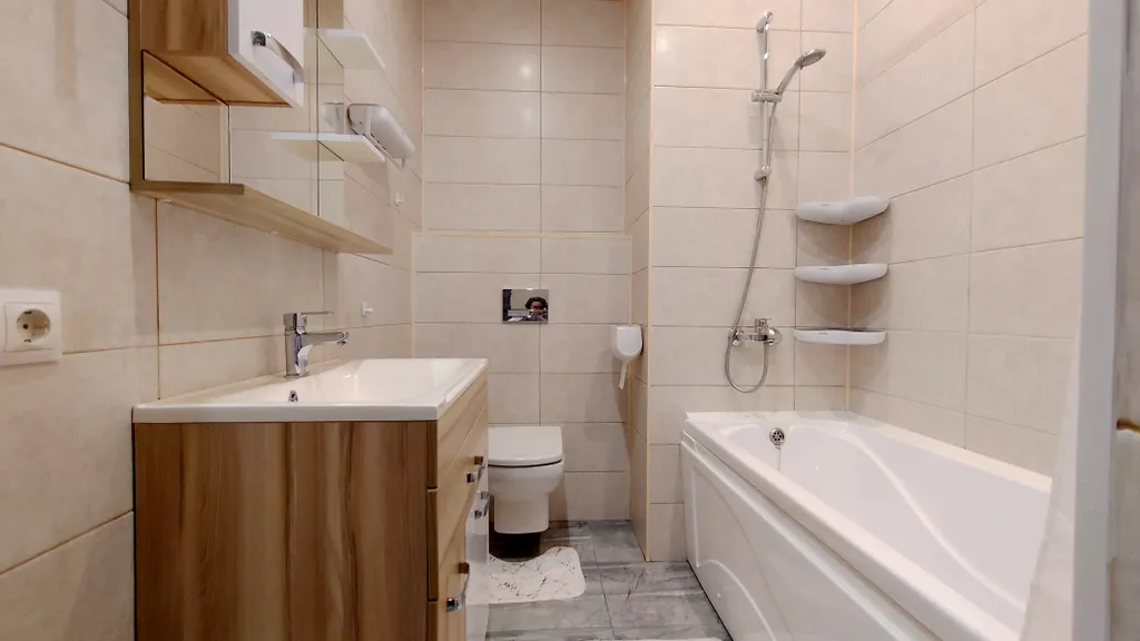 Идеальная и комфортная студия в центре красной поляны. Большое окно