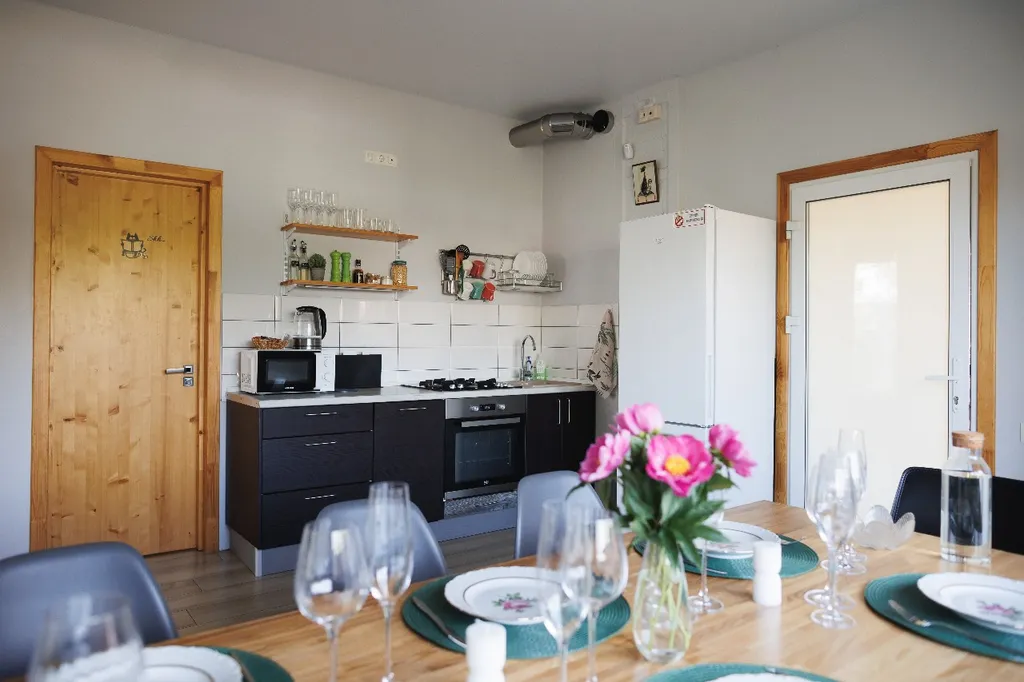 Современный уютный дом с панорамным остеклением