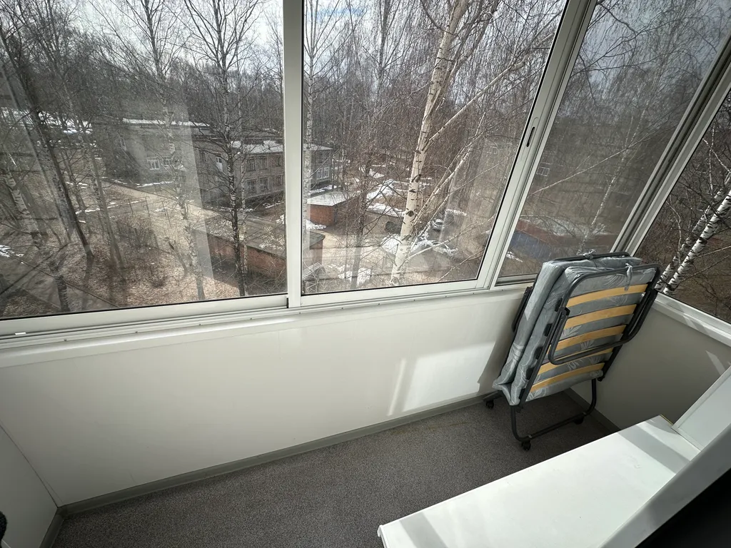 Просторная двухкомнатная квартира на набережной