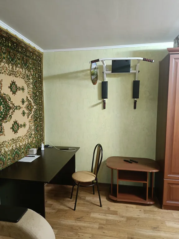 Просторная, чистая 2-х комнатная квартира.