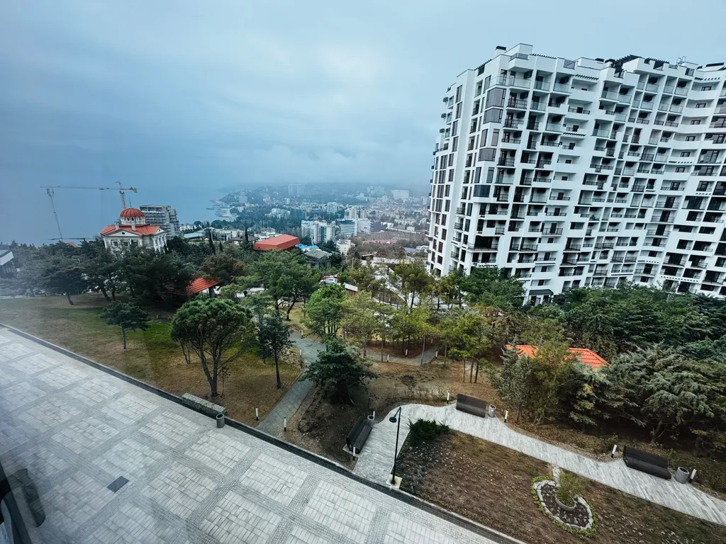 Новая квартира в премиальном жилом комплексе с бассейном