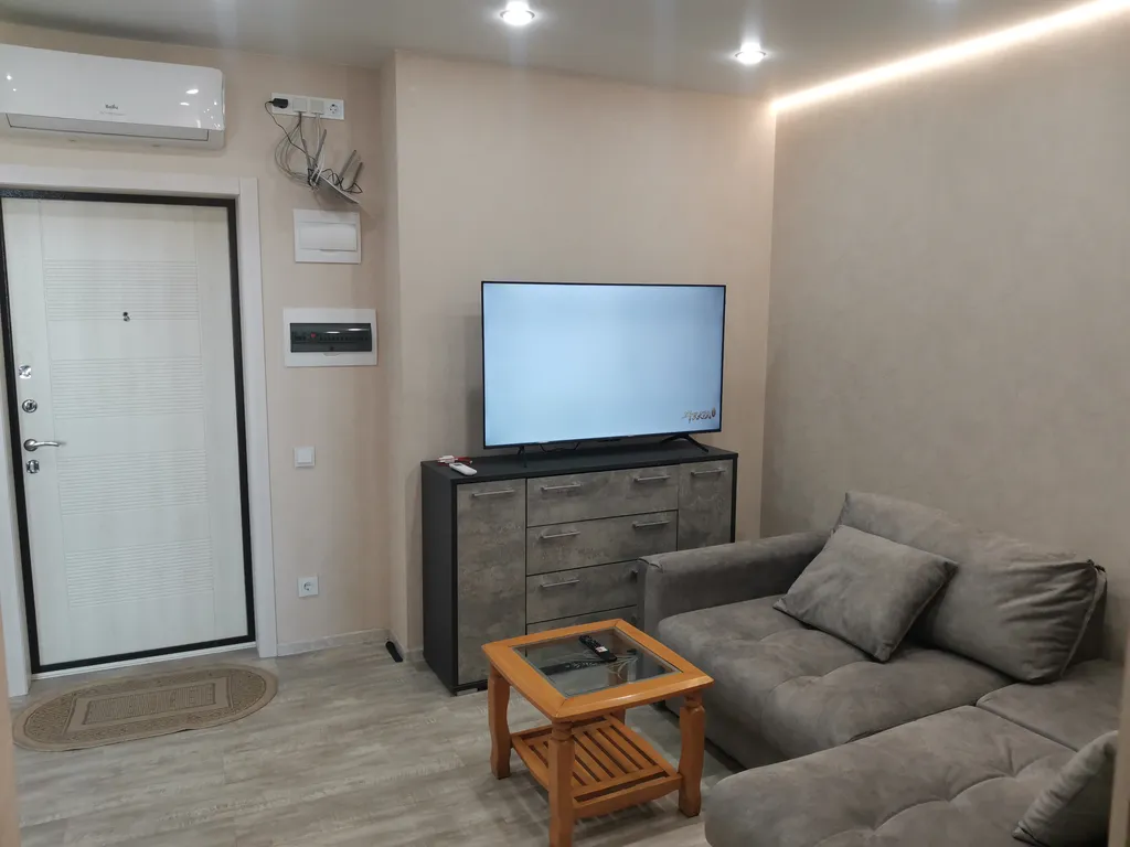 Уютная квартира в хорошем районе с видом на море