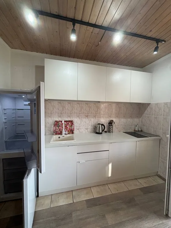 Коттедж Просторный дом в зеленой зоне города — Адлер