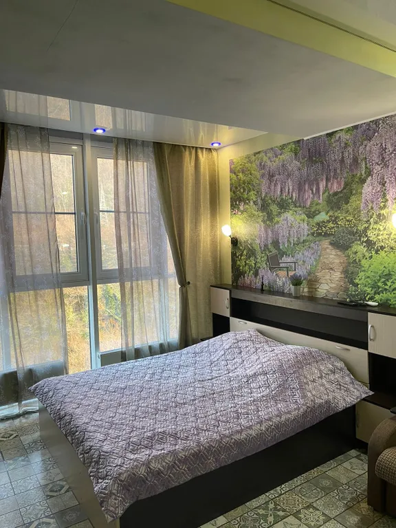 Квартира Студия с изумительным видом из окна на реку и горы — аренда посуточно в Небуг