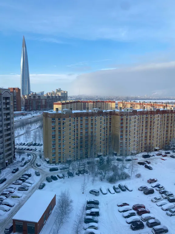 Уютная квартира около Лахта-центра с детской кроватью