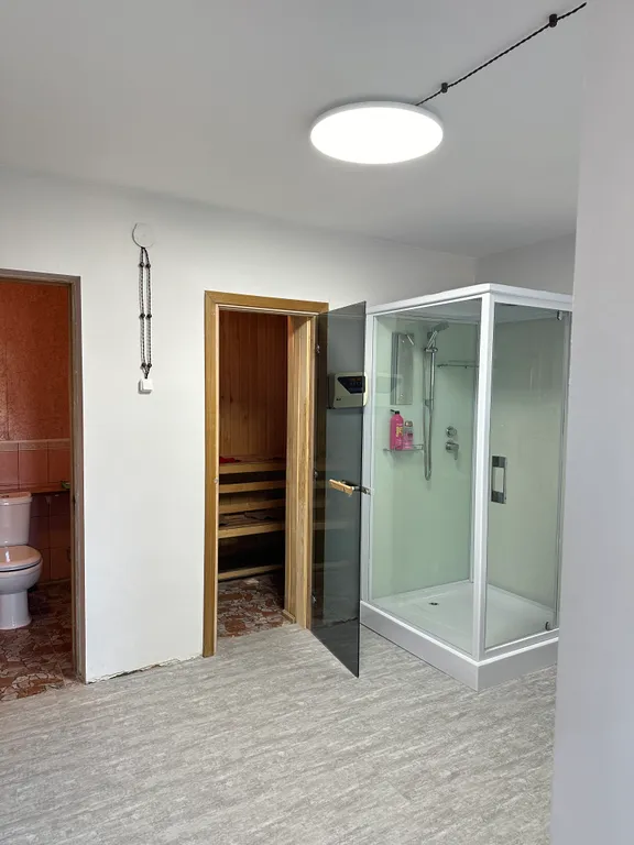 Тихий и уютный дом с террасой с видом на горы