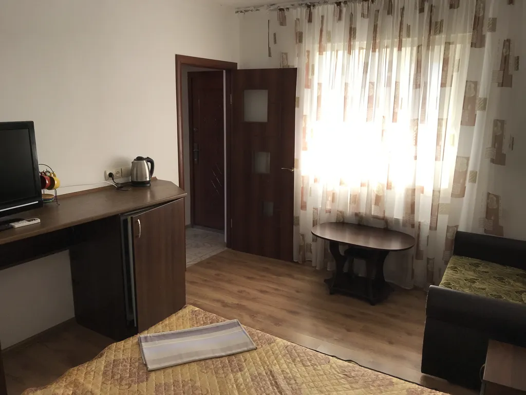 Квартира Квартира Трехместный номер улучшенный — Любимовка