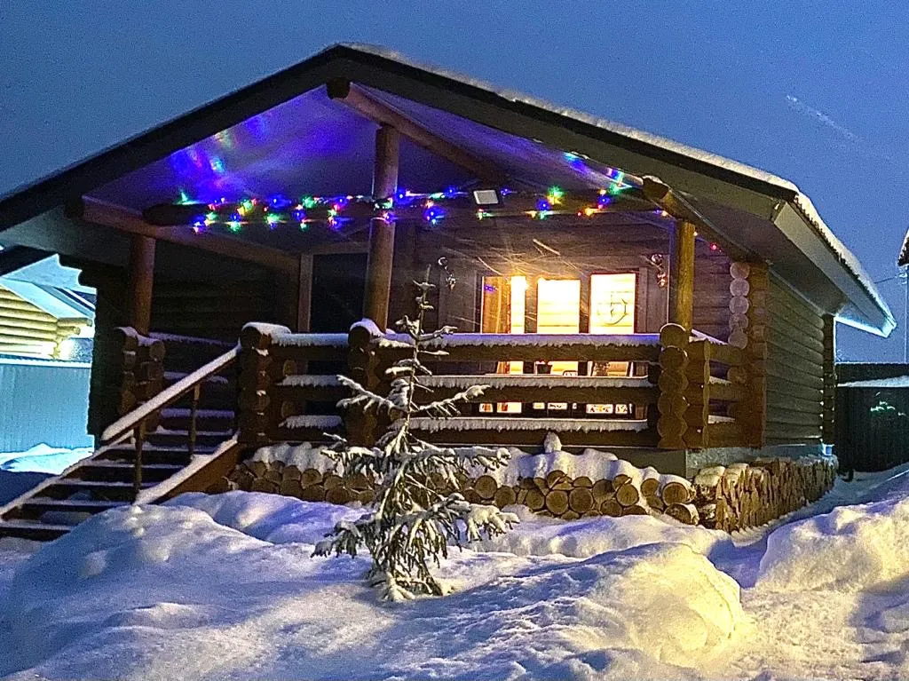 Домик с видом на лес