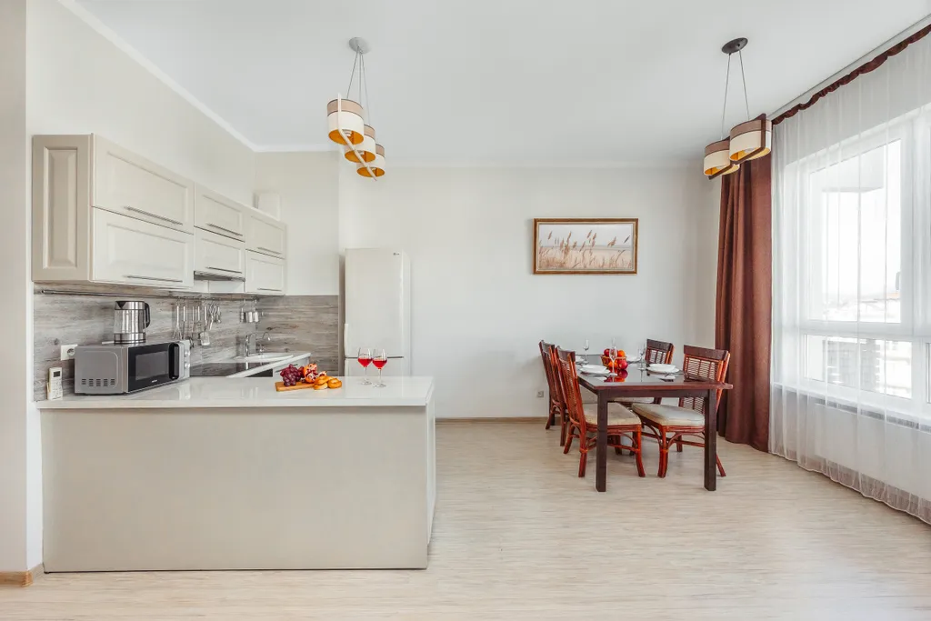 Большая квартира у моря с видом на горы