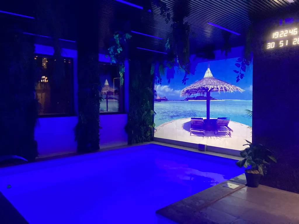 Уникальная локация в таунхаусе со spa-комплексом и бассейном