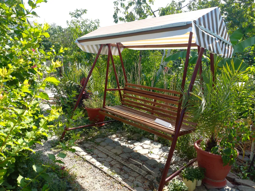 Уютный дом среди гор и моря