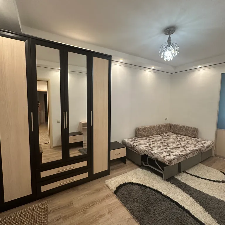 Отдыхай комфортно в гармонии с природой .

Квартира 100 кв. М.