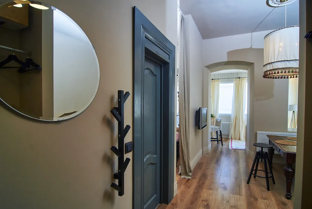 Апартаменты с авторским дизайном в доме 19-го века в сердце старого го