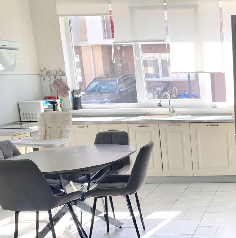 Уютный светлый дом с видом на море