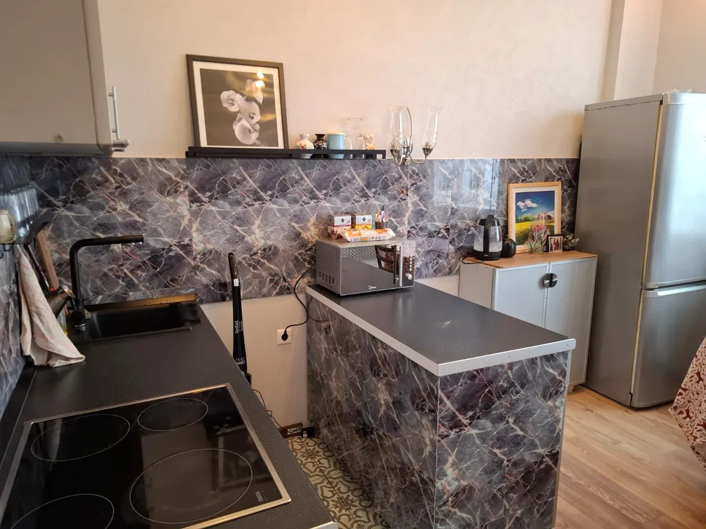 Просторная однушка на МКАД в 5 минутах на авто до Крокус, с 6 спальными местами