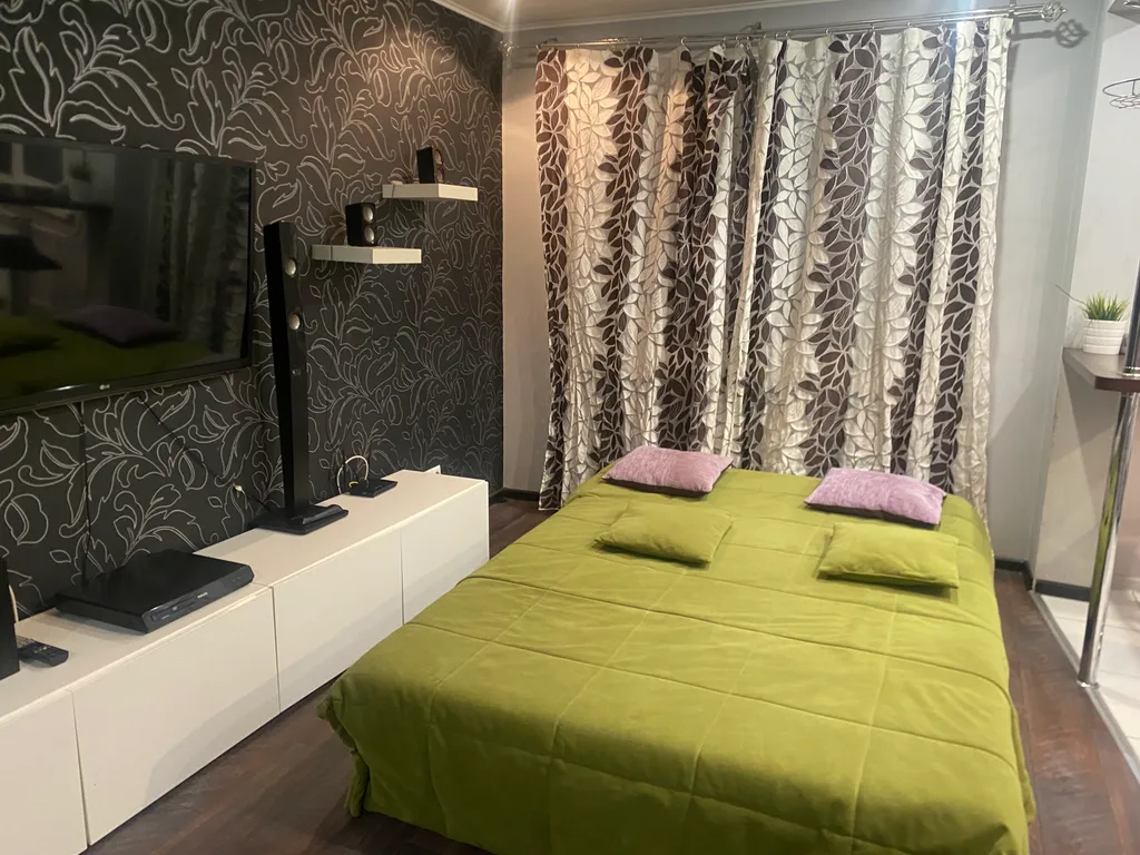 Квартира Двухкомнатные апартаменты на Ярыгинской набережной — Красноярск