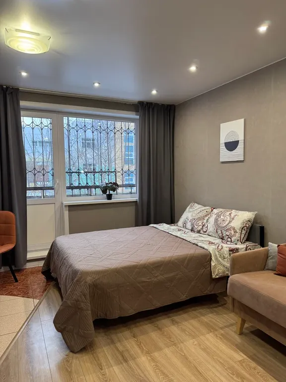 Квартира Уютная студия у клиники «Лимфатек» — аренда посуточно в Пермь