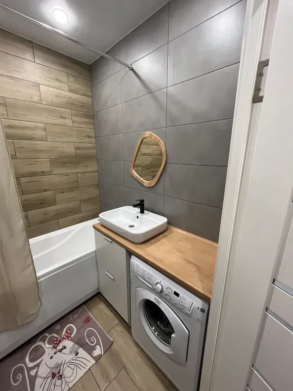 Студия в новом доме рядом с кадетским училищем