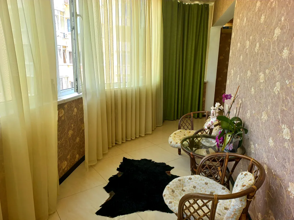 Квартира Просторная квартира в центре — Лазаревское