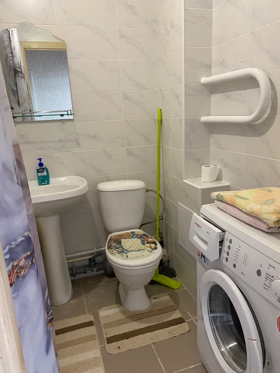 Уютная квартира в районе Изумрудного города