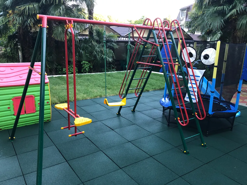 Коттедж Комфортабельный дом с открытым бассейном в Волконке 450 метров до моря — Сочи