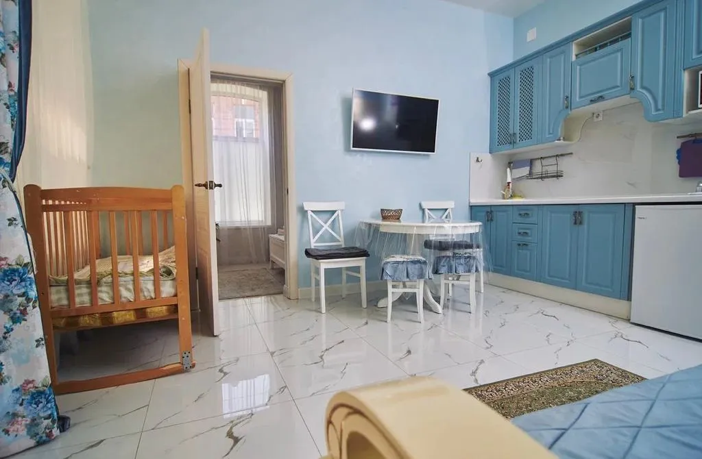 Домик около парка