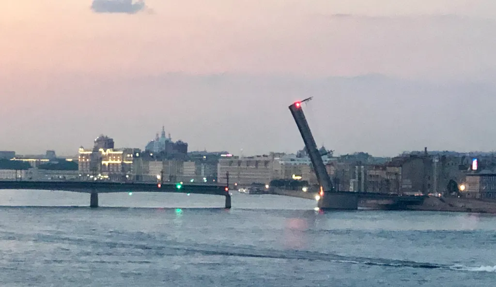 Квартира Квартира Апартамент с незабываемым видом на город, Неву и мосты — Санкт-Петербург