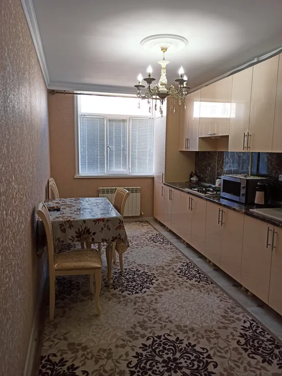 Квартира с хорошей развитой инфраструктурой, до пляжа 15мин езды