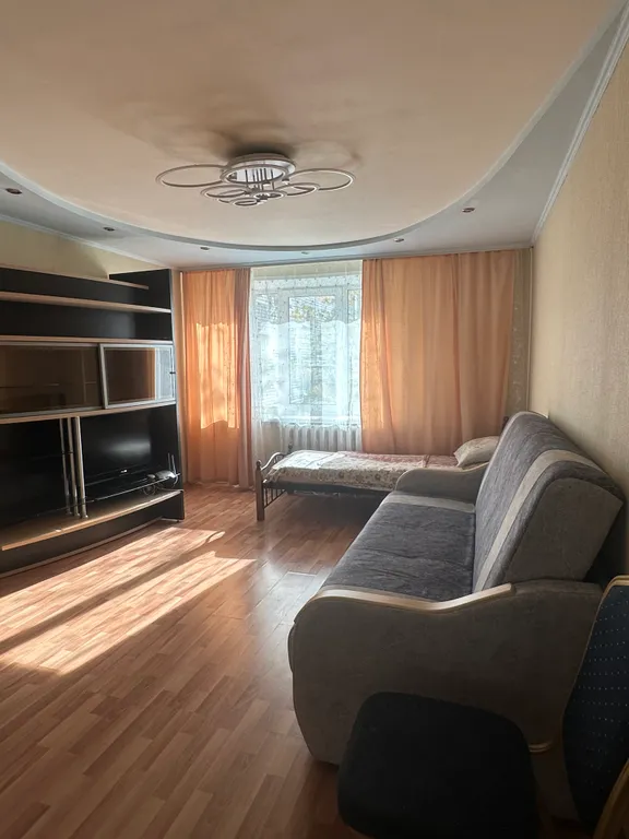 Трехкомнатная квартира в близи с историческим городом