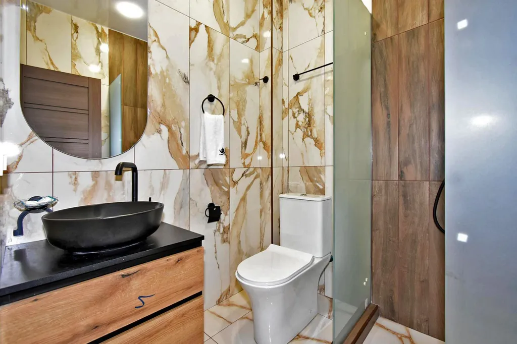 Студия Золотоe Aygestan plaza