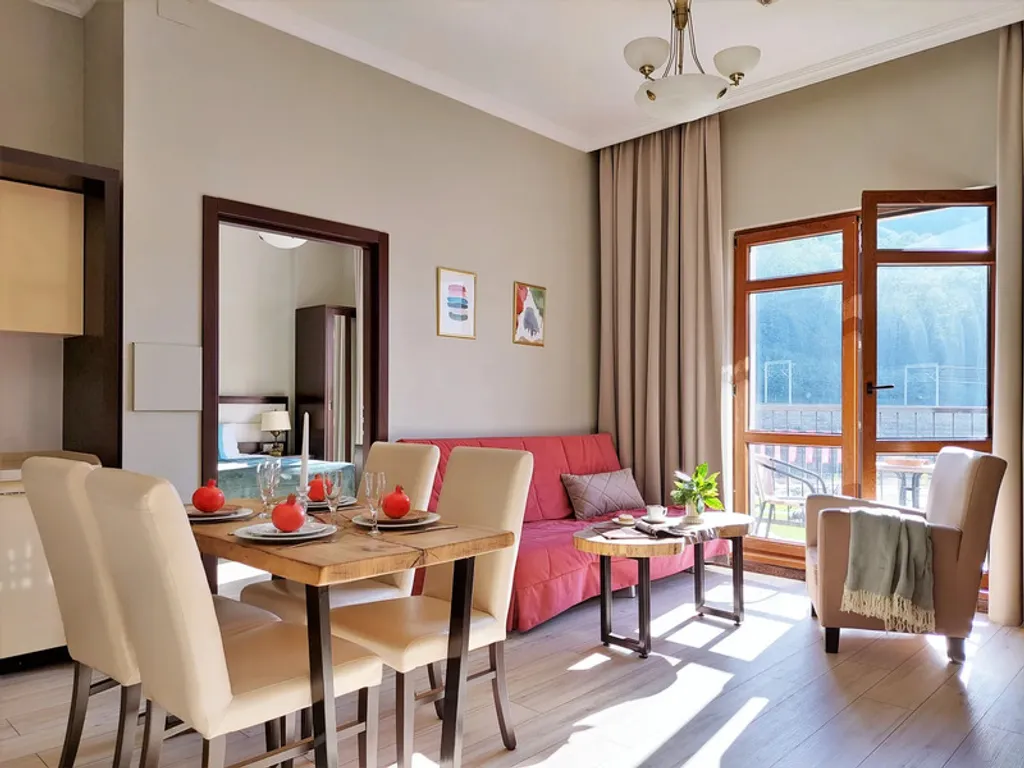 Уютное гнездышко с видом на главную ёлку Красной Поляны