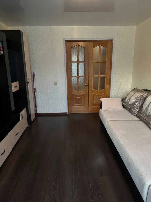 Квартира Двухкомнатная квартира в центре города — Луга