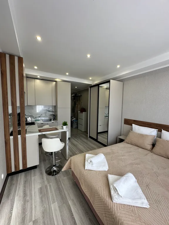 Квартира Квартира Студия с террасой, новый ремонт, 7 минут до моря — Сириус