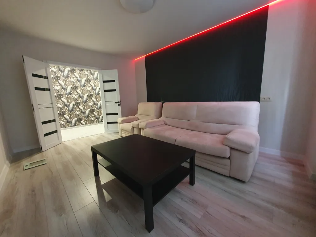 3х комнатная квартира, недалеко от центра. Свежий ремонт