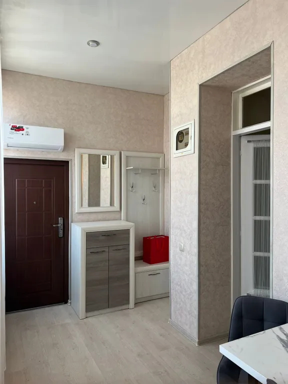 Атмосферная квартира в дореволюционном доме в центре