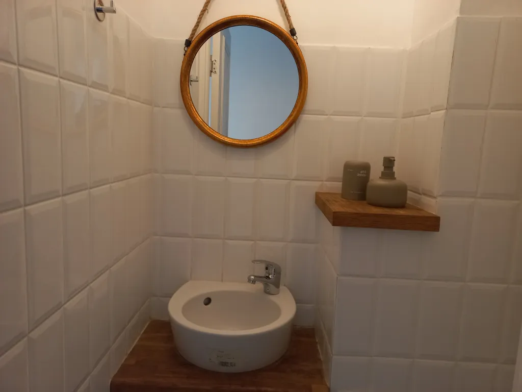 Квартира Уникальная квартира с собственным стилем в доме довоенной постройки — Калининград