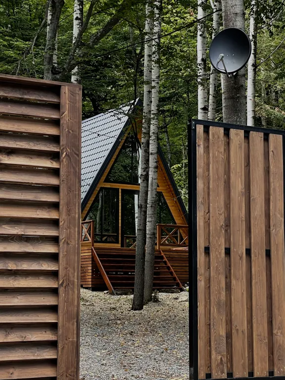 Коттедж а-фрейм атмосфера