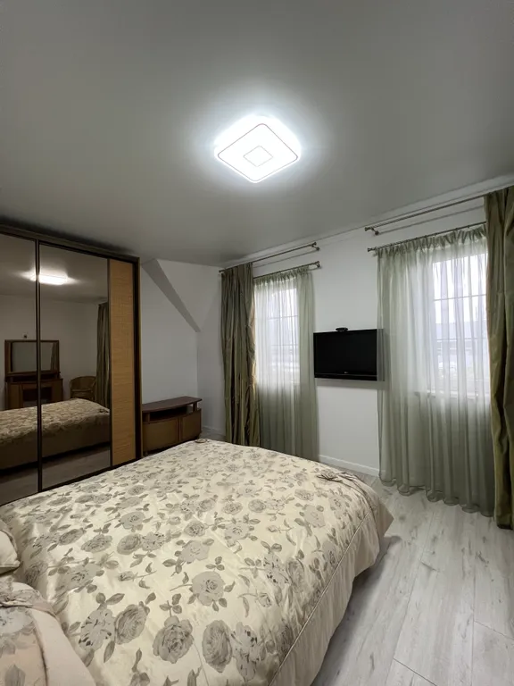 4-комнатный Дом