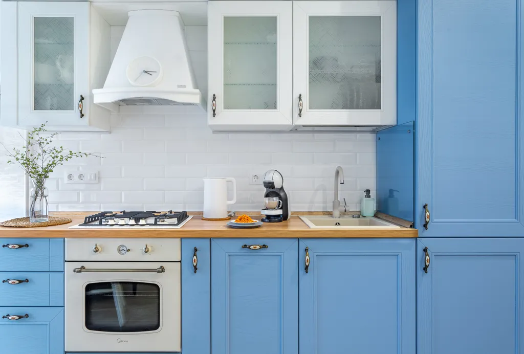 Квартира КВАРТИРА "ЛАЗУРЬ" с балконом и видом на море — Геленджик