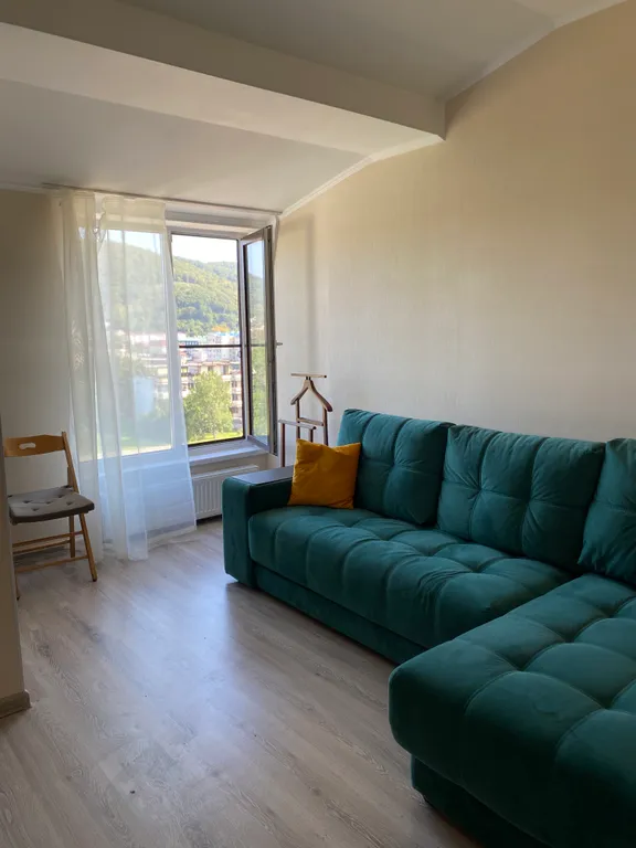 Уютная новая квартира — аренда посуточно в Новомихайловский