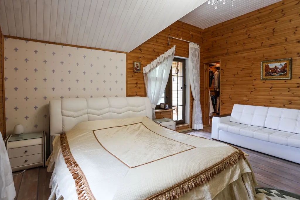 Уютный коттедж с баней на территории