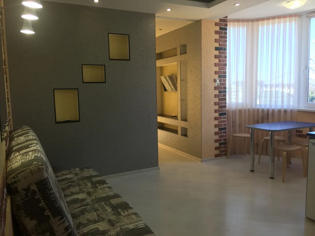 Квартира - студия с балконом у моря