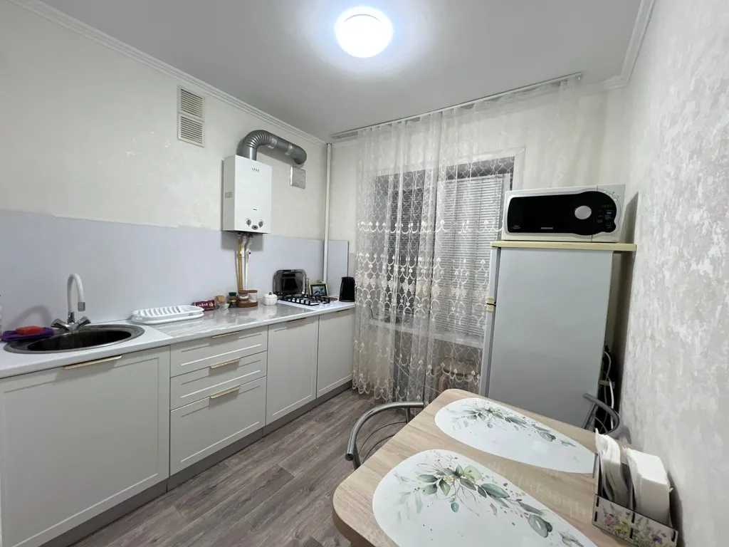 Квартира Квартира Уютная однушка в центре города — Элиста