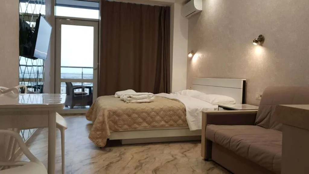 Квартира Квартира Апартaмeнты Aкваделюкс с душeвным видoм нa мope — Севастополь