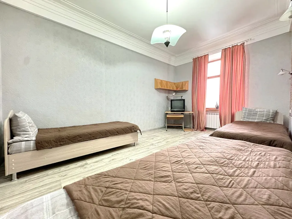 3-к квартира в центре на Весенней напротив Драмтеатра