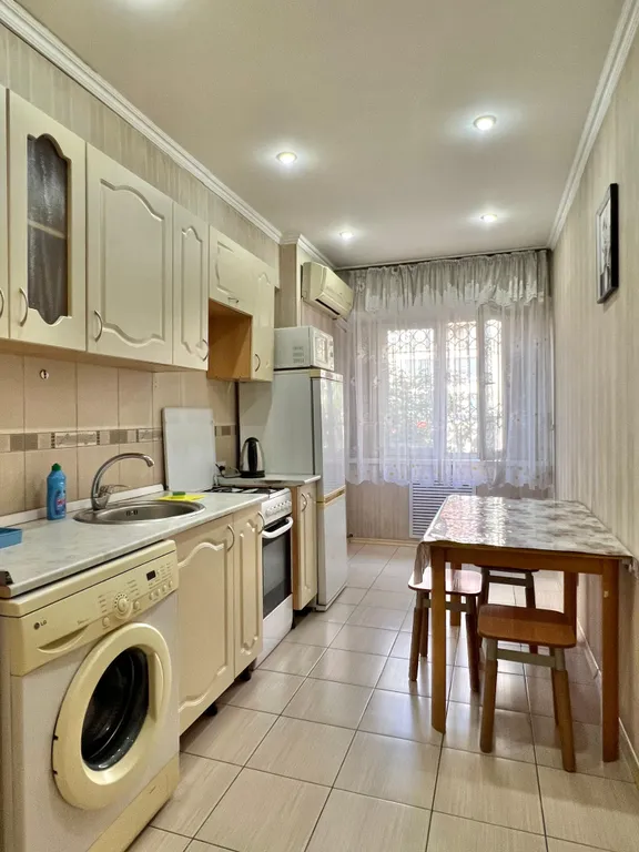 Возвращаем предоплату, Арбат, Метро