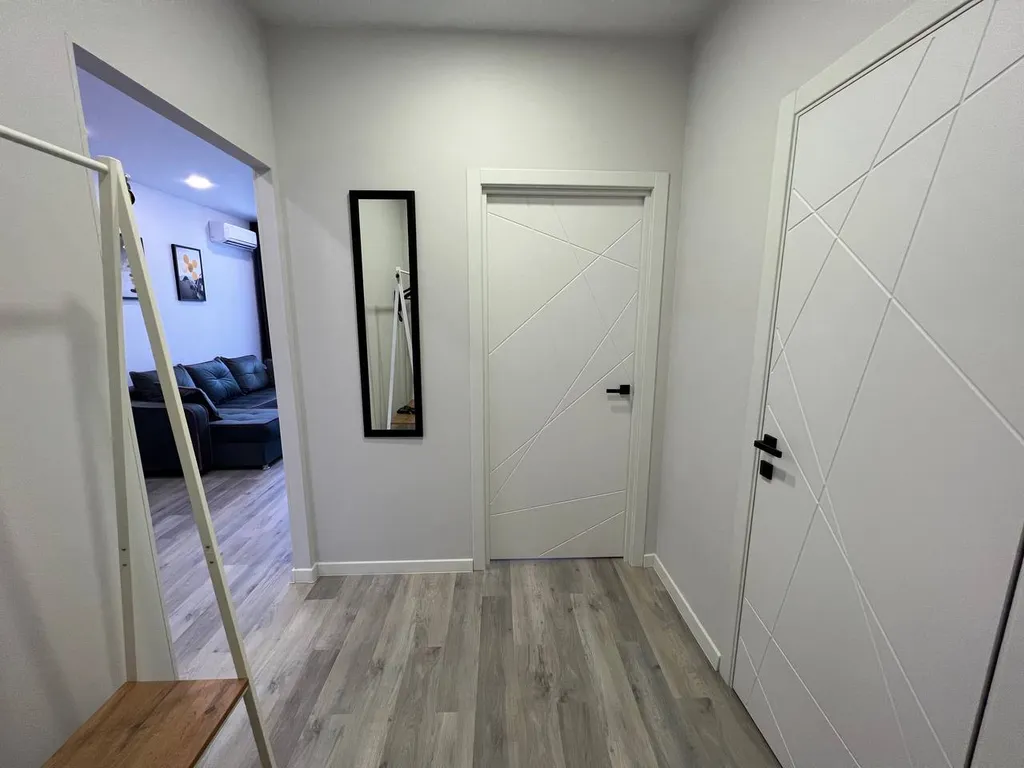 Красивая дизайнерская квартира в новом жк с видом на море