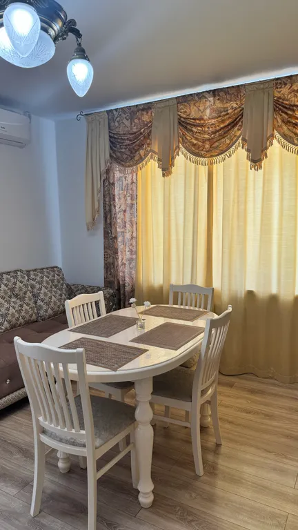 Квартира евродвушка с видом на горы