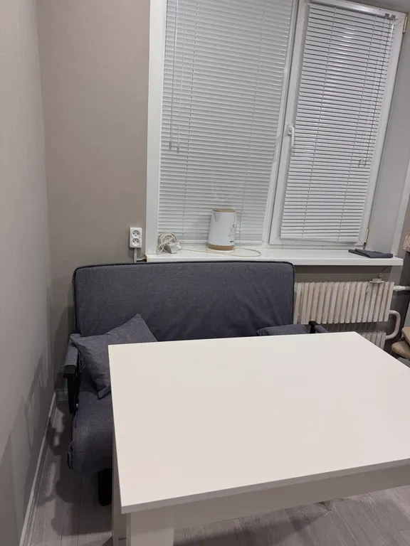 Квартира возле торгового комплекса ЭССАН