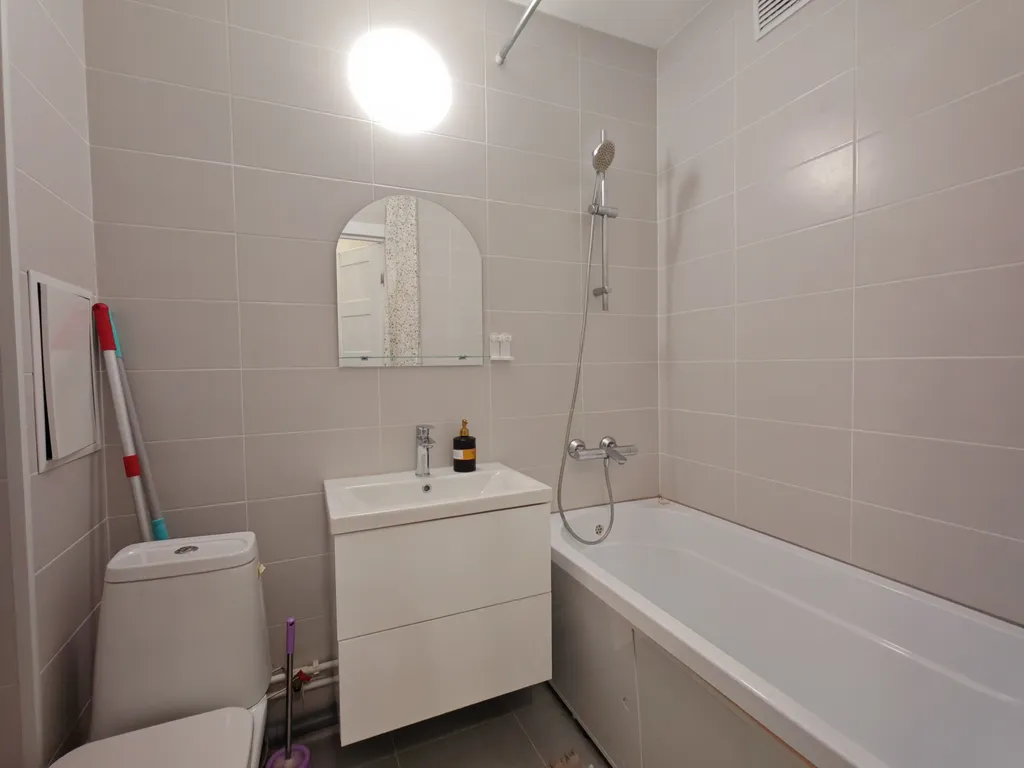 Уютная евродвушка возле метро Девяткино